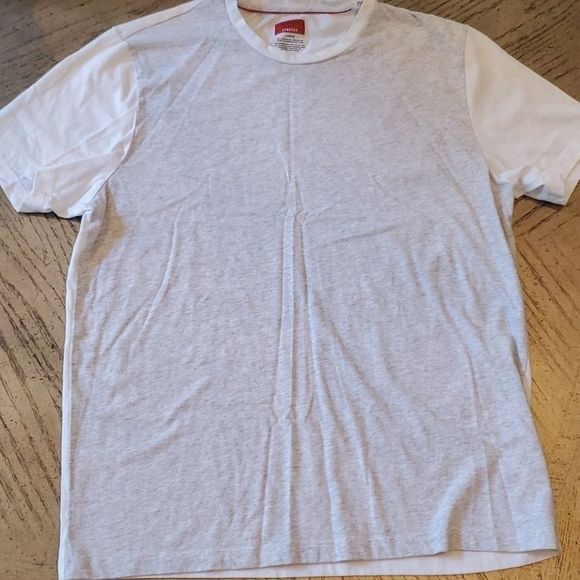 Alfani Other - Alfani mens t-shirt. Grey and white.